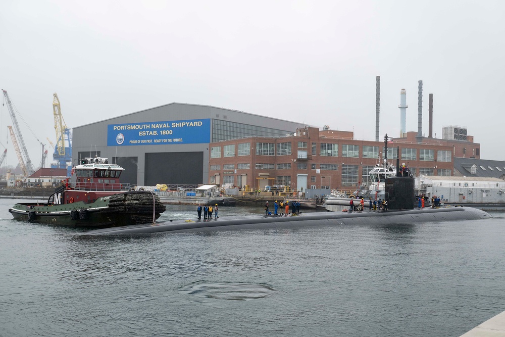 USS Hampton (SSN 767) Arrives at Portsmouth Naval Shipyard