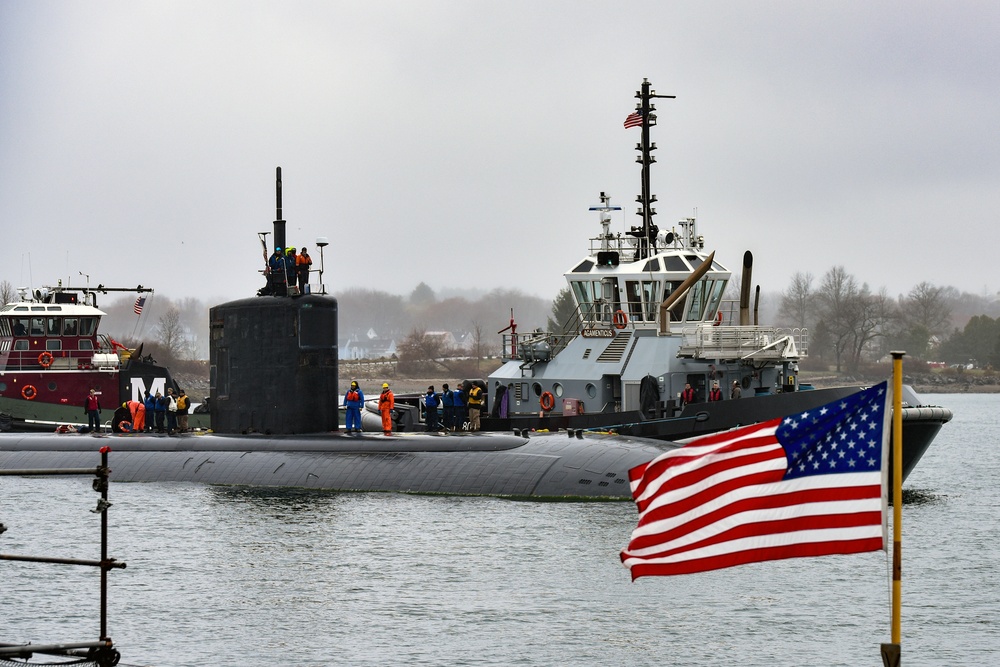 USS Hampton (SSN 767) Arrives at Portsmouth Naval Shipyard