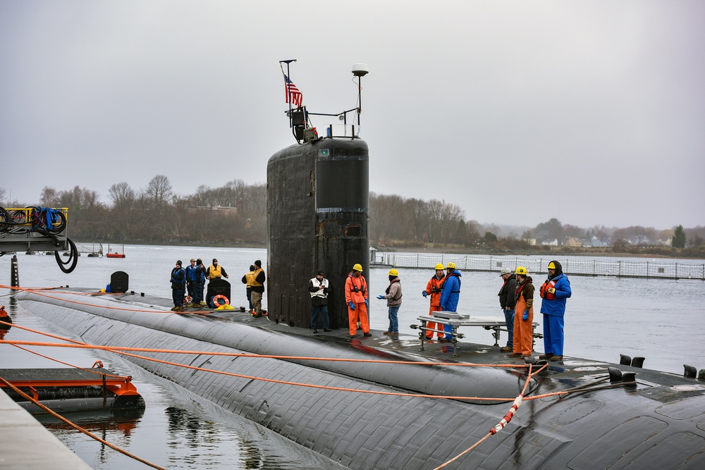 USS Hampton (SSN 767) Arrives at Portsmouth Naval Shipyard