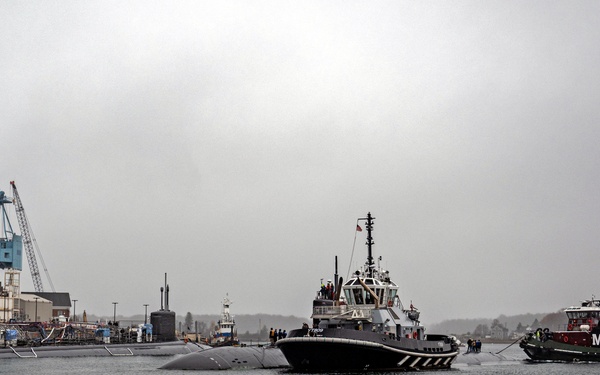 USS Hampton (SSN 767) Arrives at Portsmouth Naval Shipyard