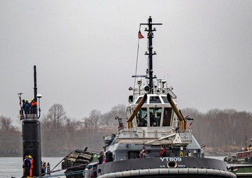 USS Hampton (SSN 767) Arrives at Portsmouth Naval Shipyard
