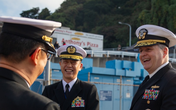 George Washington returns to Yokosuka