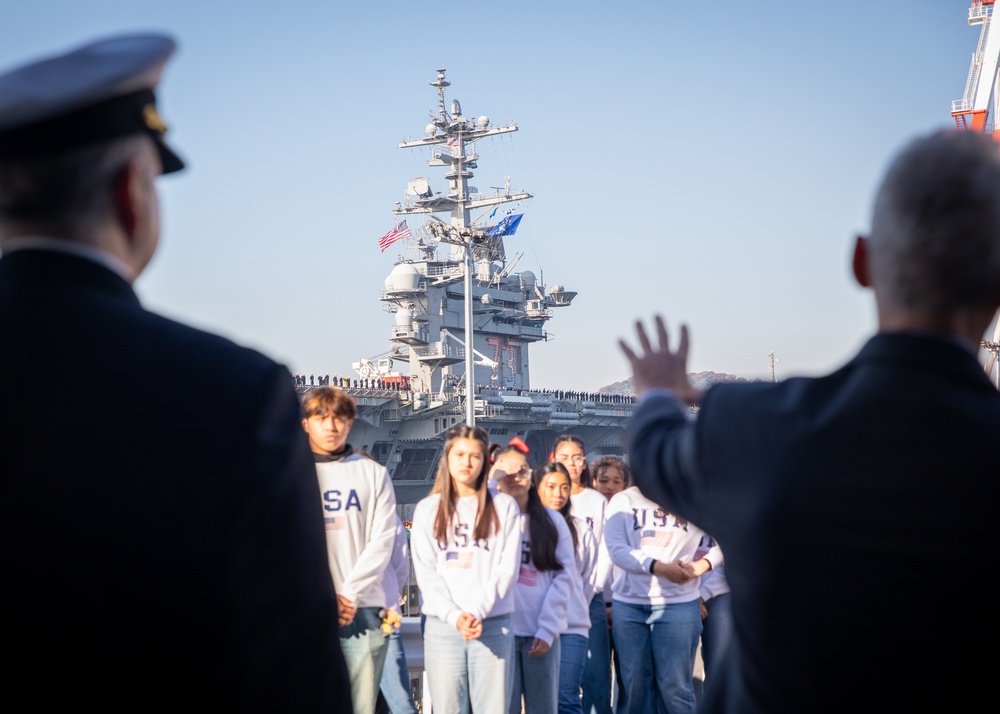 George Washington returns to Yokosuka