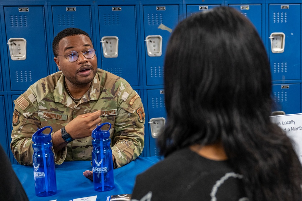 Lunchtime Recruiting: Air Guard Talks Careers at Sandalwood High