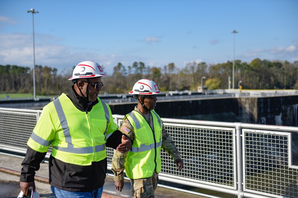 Deputy Commanding General for Civil Works visits key Nashville District projects