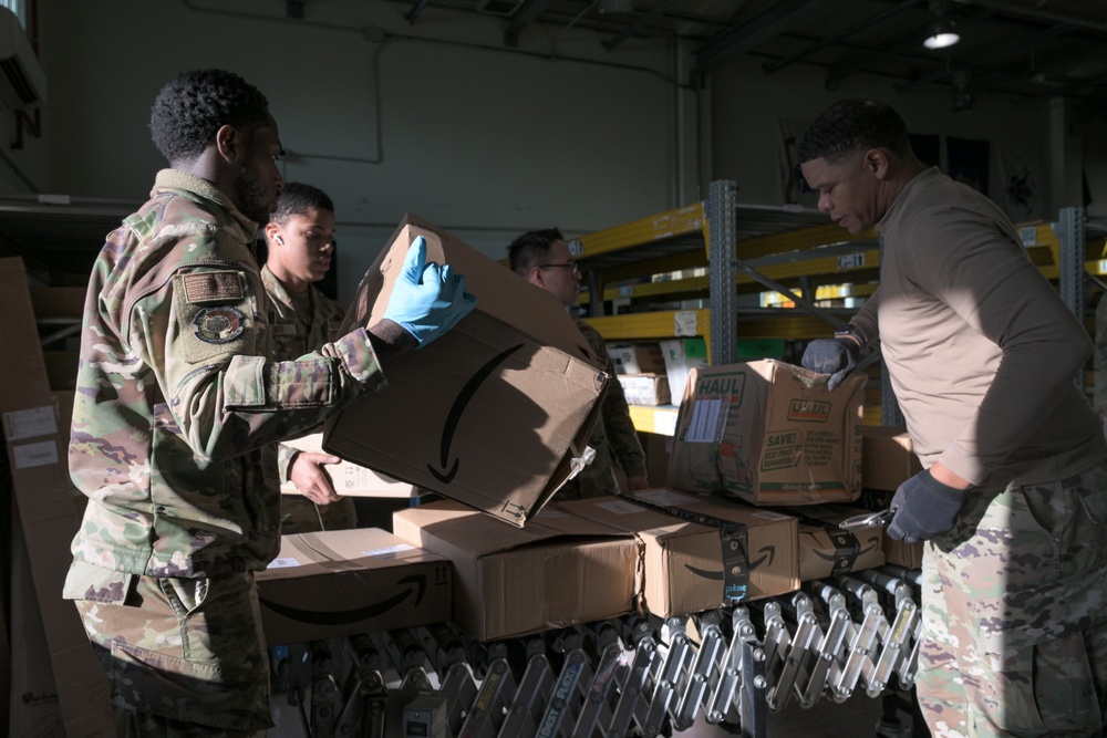 Aviano Post Office Prepares for Holidays