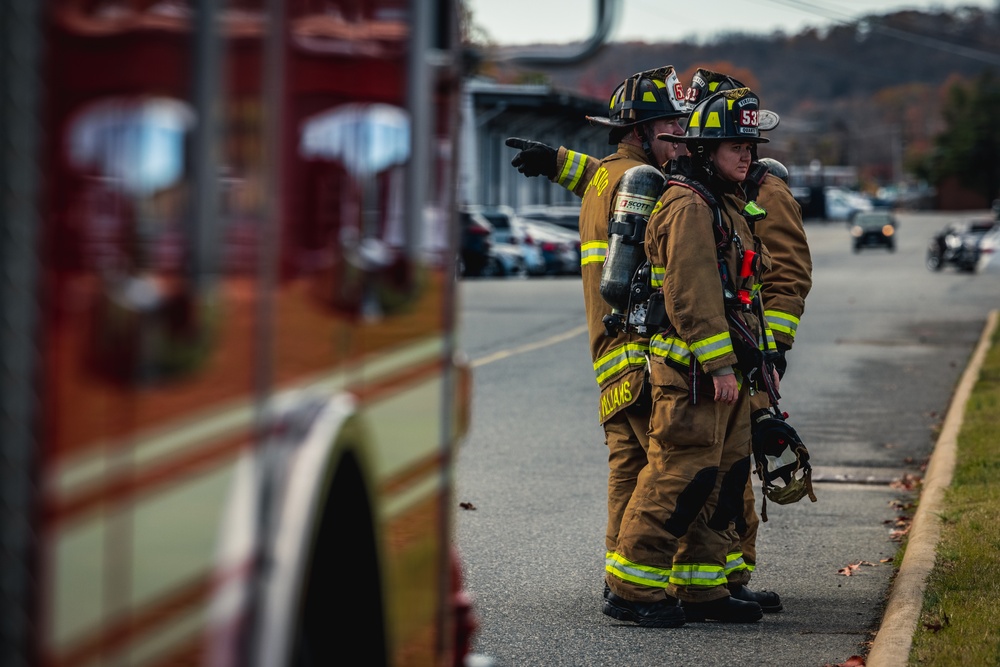 Quantico Fire and Emergency Services participate in emergency evacuation exercise