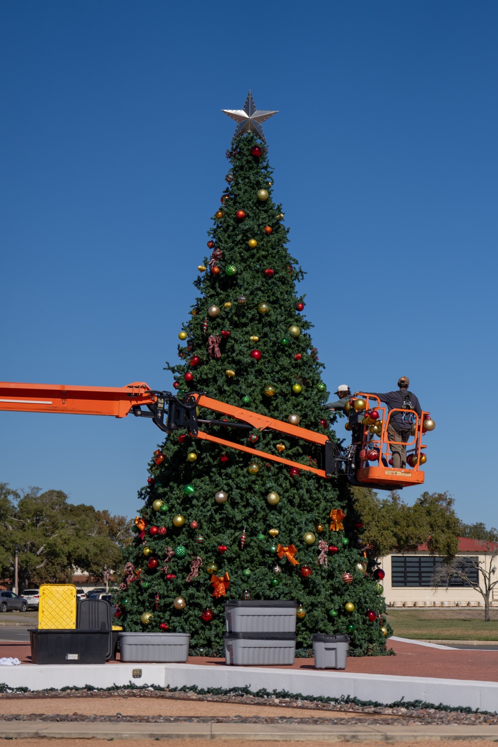 502d Civil Engineer Squadron decorates Holiday Tree