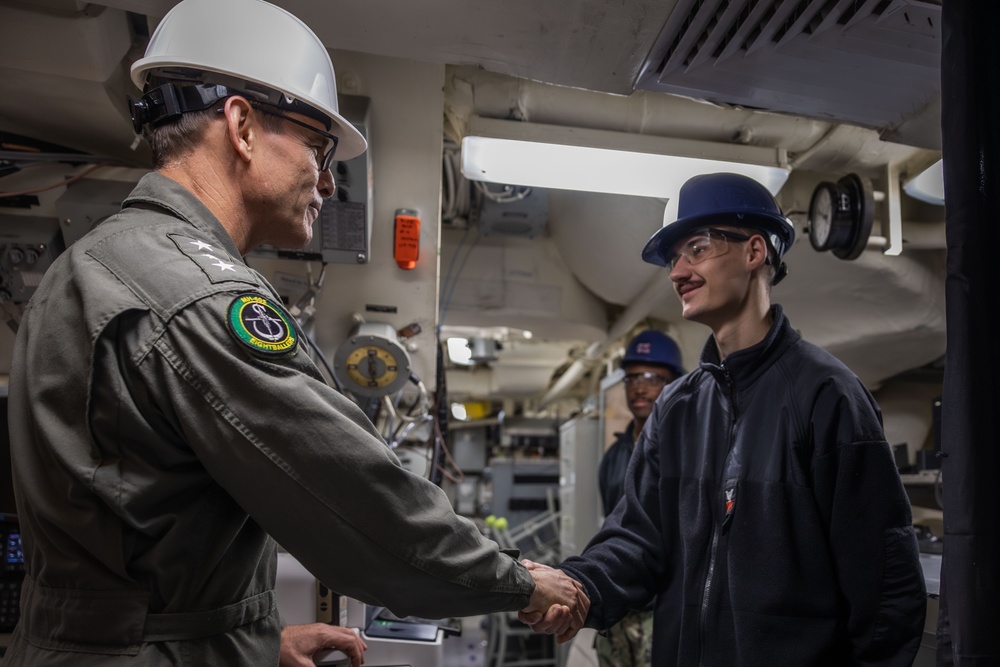 USFF Deputy Commander Visits USS Delbert D. Black (DDG 119)