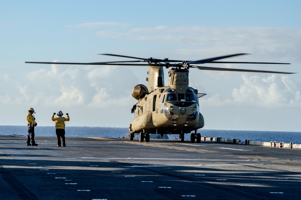 25th CAB Soldiers Conduct DLQs With USS Boxer (LHD 4)