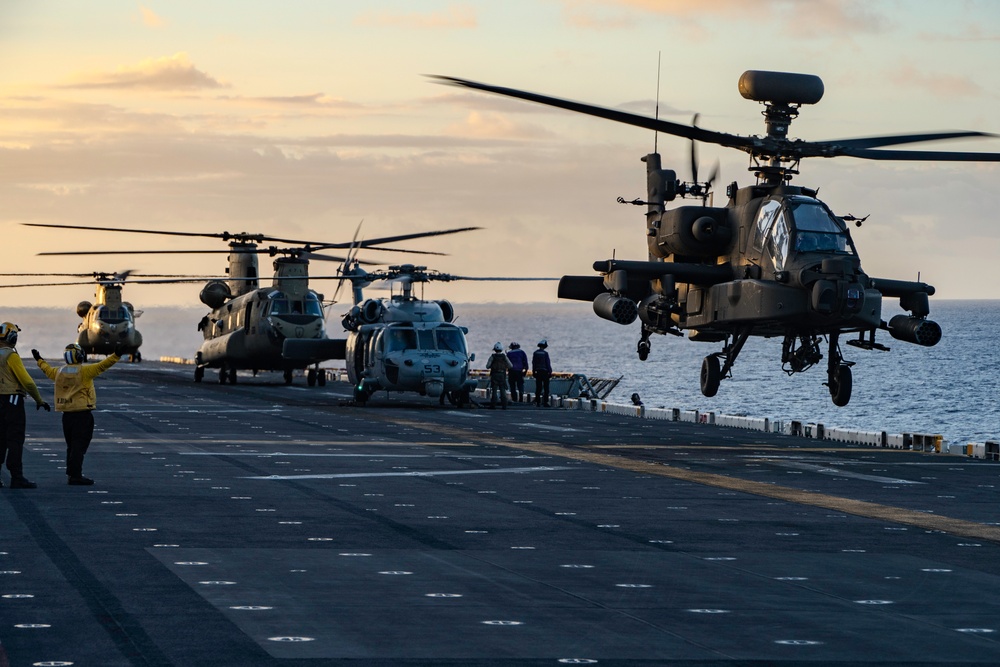 25th CAB Soldiers Conduct DLQs With USS Boxer (LHD 4)