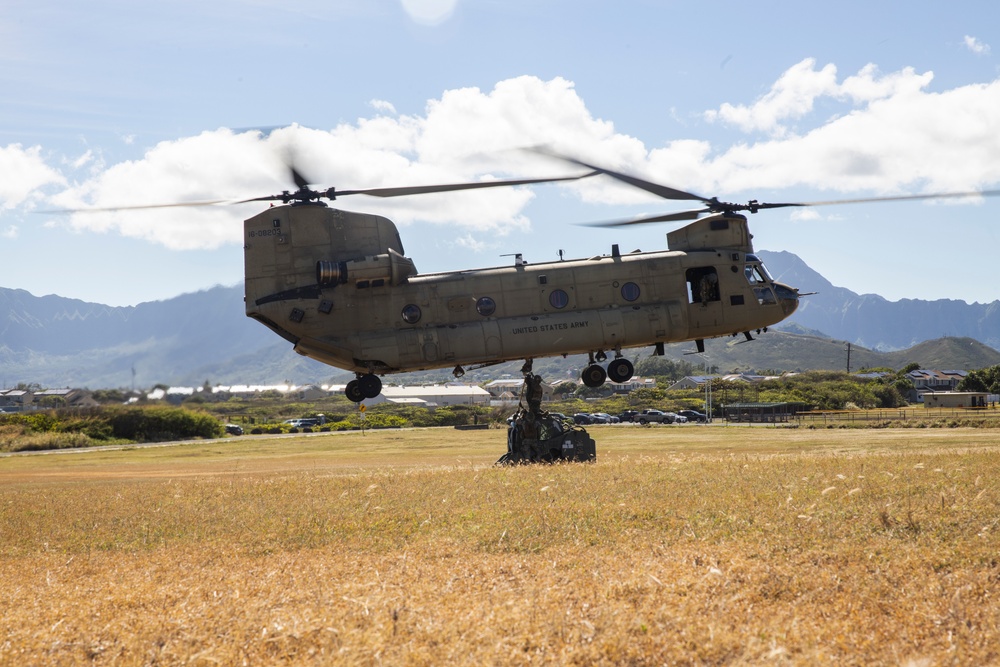 It's a TRAP: CLC-33 conducts external lift operations with 3-25 GSAB