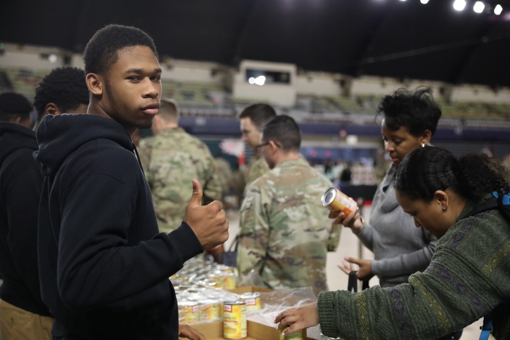 Operation Homefront’s Holiday Meals for D.C. National Guard Families