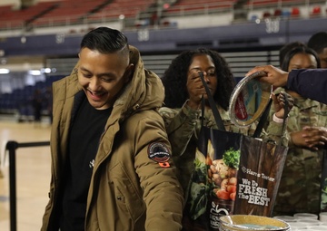 Operation Homefront’s Holiday Meals for D.C. National Guard Families