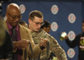 Operation Homefront’s Holiday Meals for D.C. National Guard Families