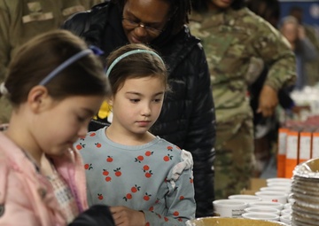 Operation Homefront’s Holiday Meals for D.C. National Guard Families