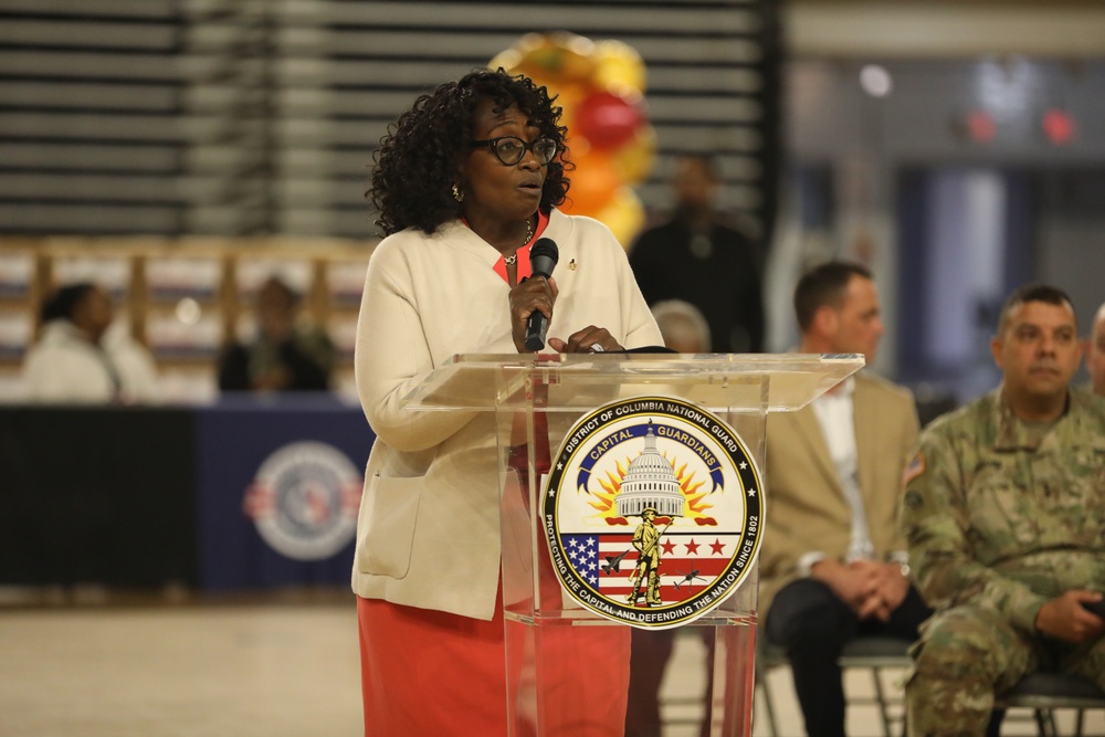 Operation Homefront’s Holiday Meals for D.C. National Guard Families