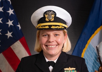 CDR Amelia Hueter