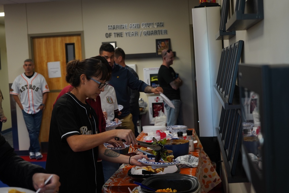 8th Marine Corps District Thanksgiving Potluck