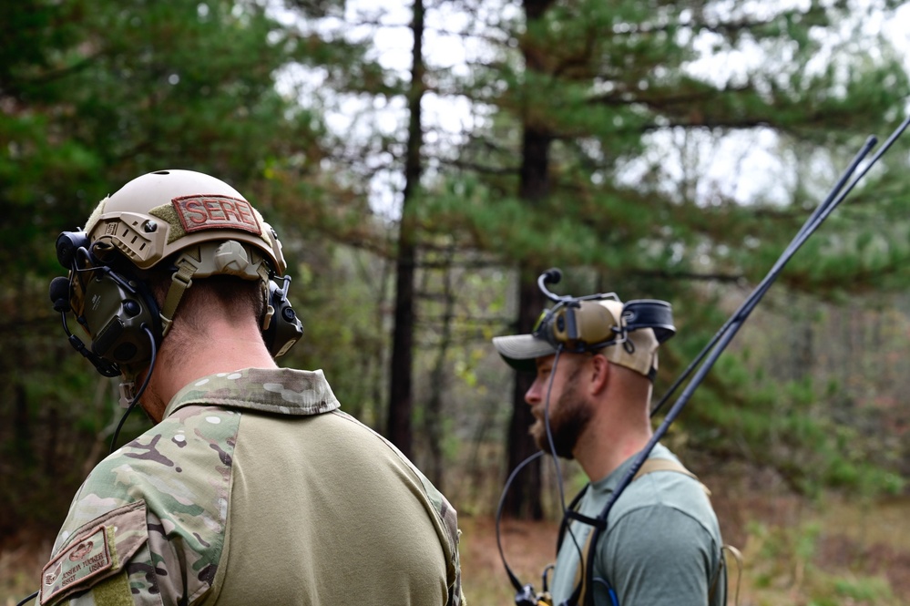 19th AW, Arkansas National Guard partner for Joint MedEvac training