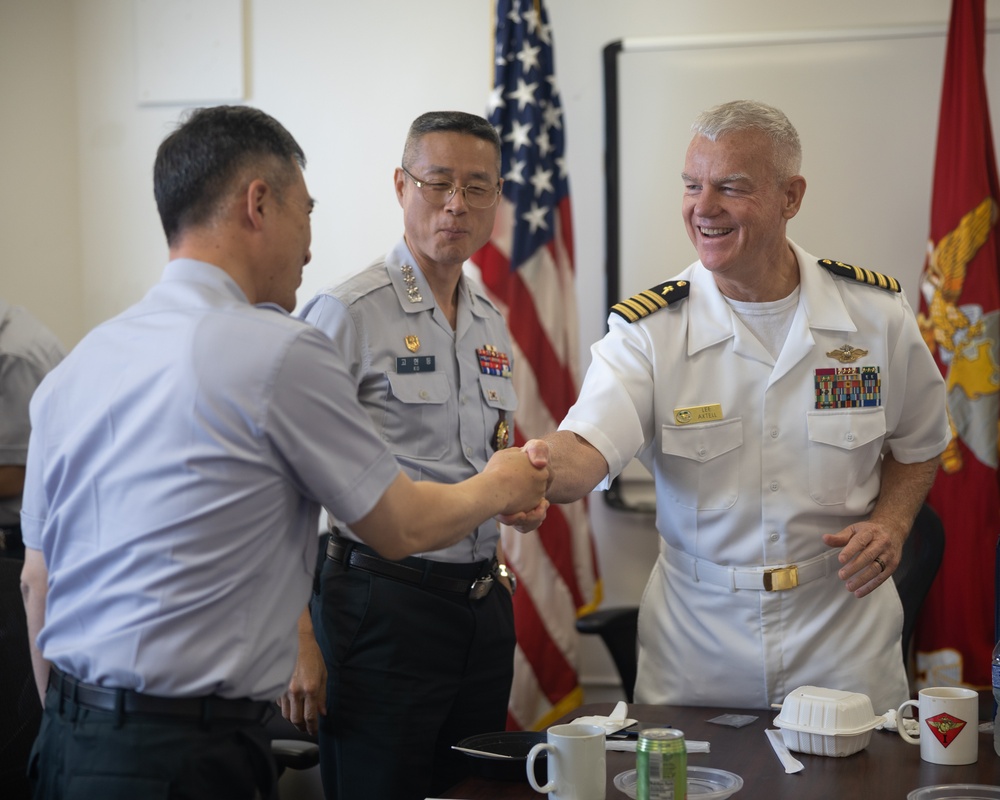 ROK Chaplains Visit MFP Chaplain