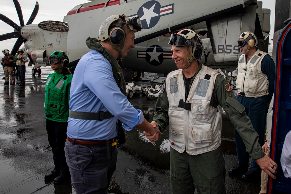 The Honorable Edgard Kagan, U.S. Ambassador to Malaysia, and U.S. Embassy to Malaysia dignitaries visit USS Abraham Lincoln