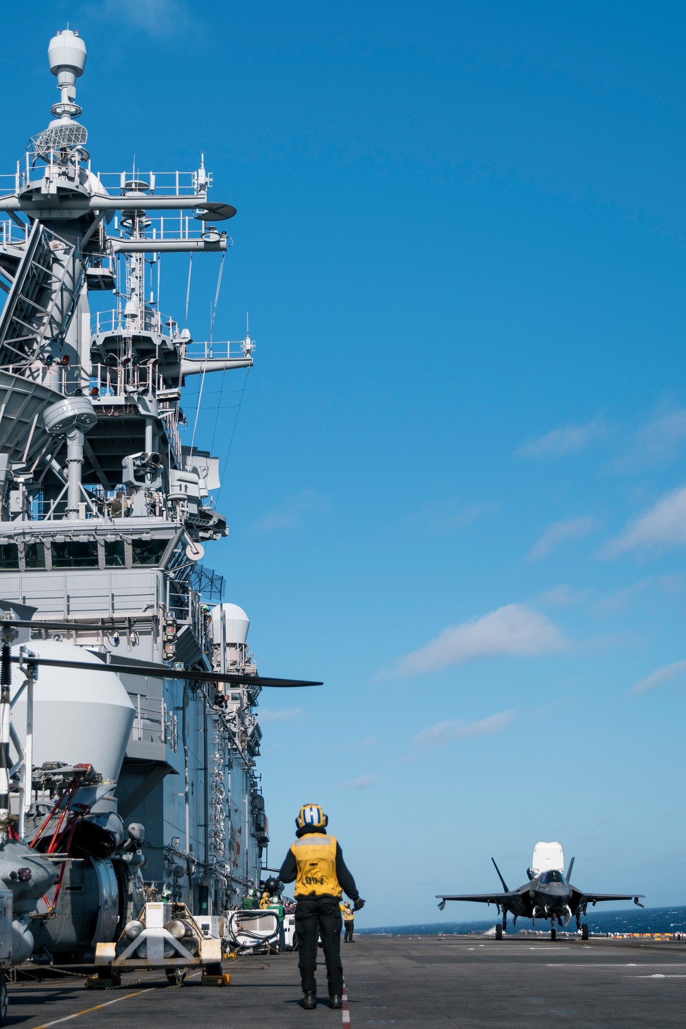 Viking Salute: VMFA-225 Depart USS Boxer for Yuma