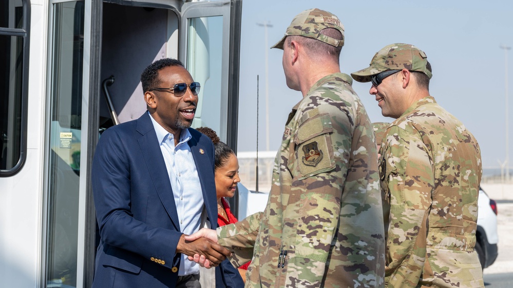 U.S. mayors visit deployed Airmen