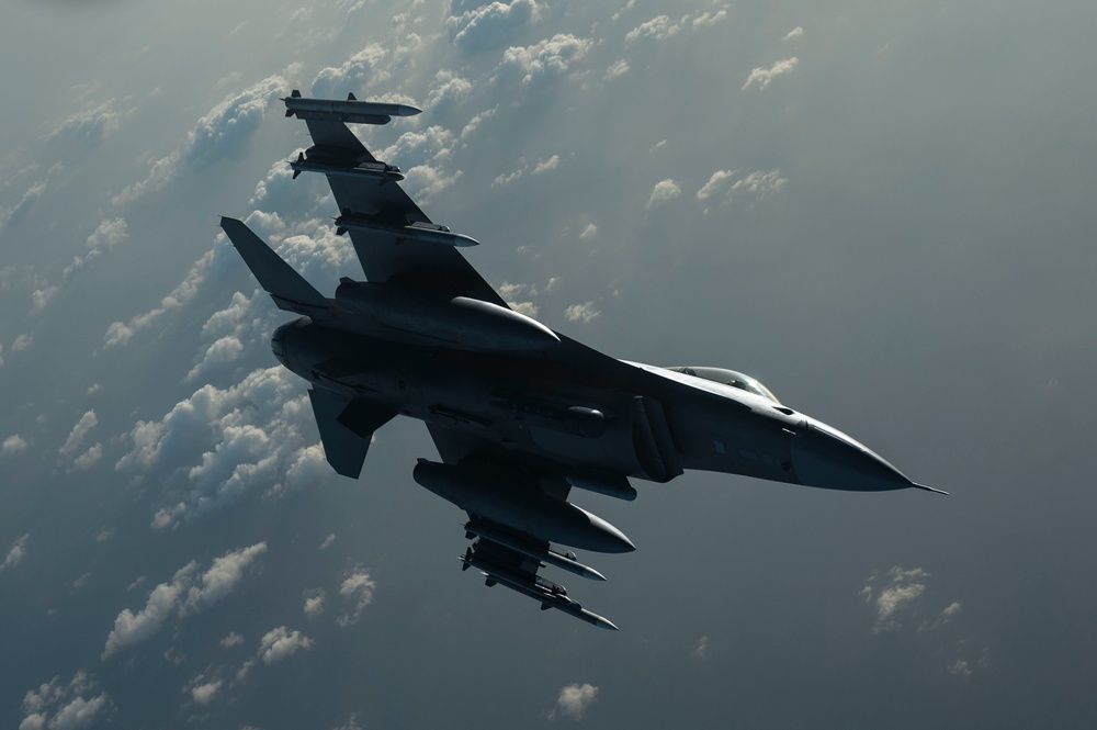 F-16s conduct patrols over CENTCOM