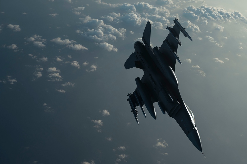 F-16s conduct patrols over CENTCOM