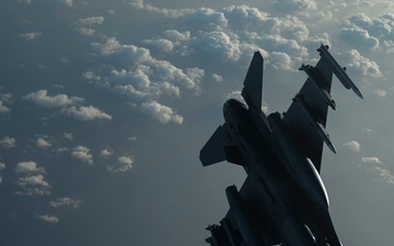 F-16s conduct patrols over CENTCOM