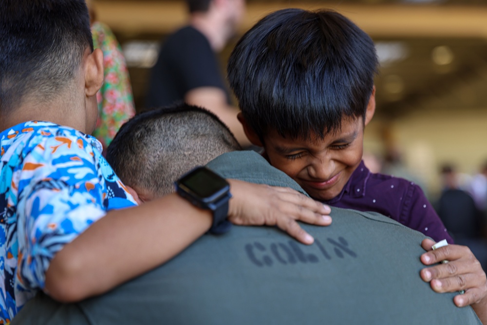 VMM-165 (Rein.) Arrives Home From Deployment