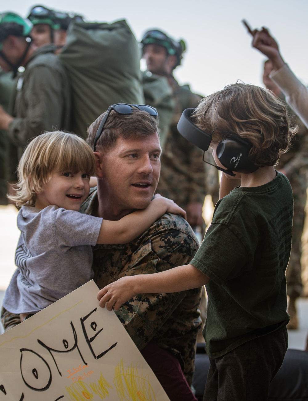 VMM-165 (Rein.) Arrives Home From Deployment