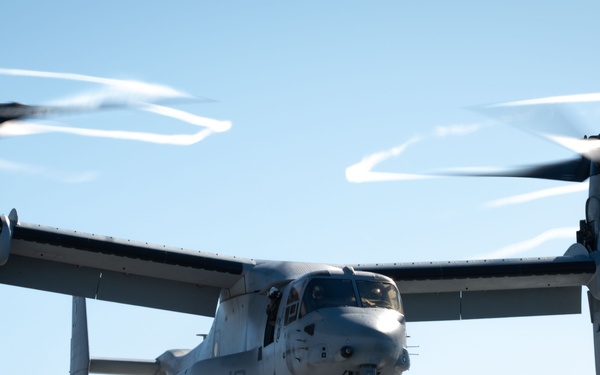 VMM 165 departs Boxer