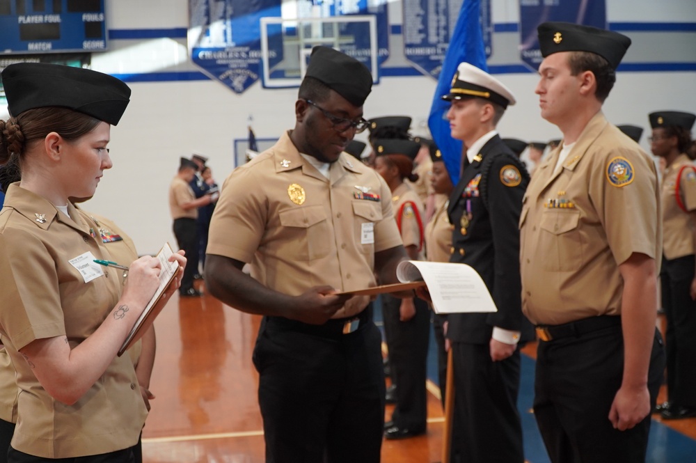 NWS Yorktown Sailors volunteer at York High School during annual NJROTC event