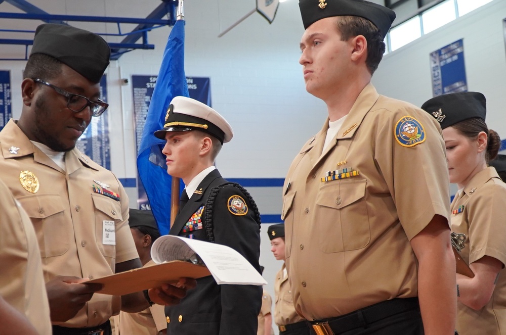 NWS Yorktown Sailors volunteer at York High School during annual NJROTC event