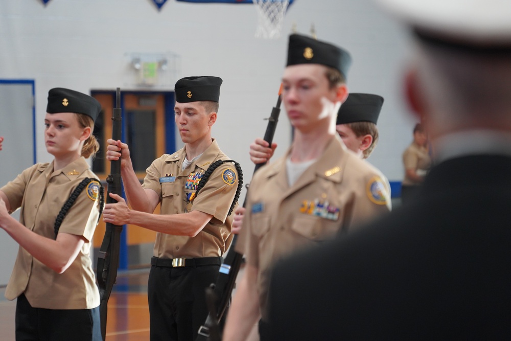 NWS Yorktown Sailors volunteer at York High School during annual NJROTC event