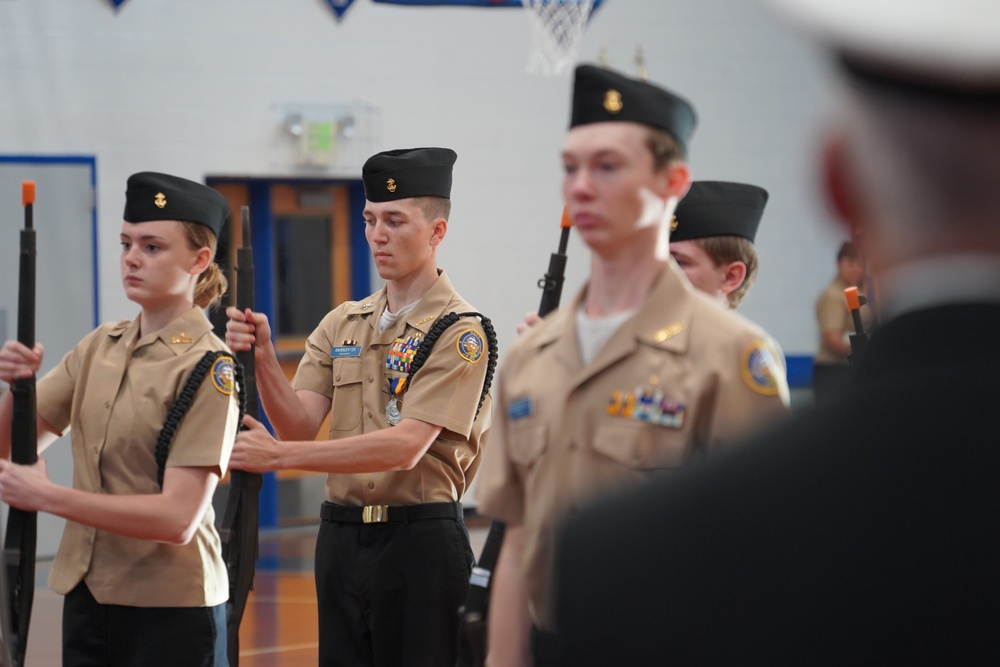 NWS Yorktown Sailors volunteer at York High School during annual NJROTC event