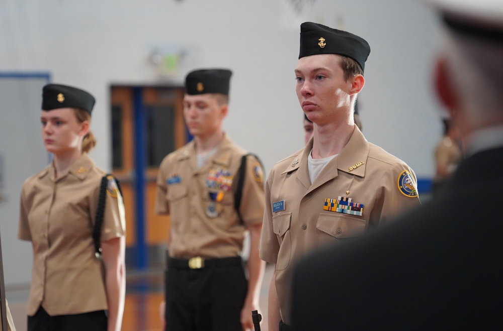 NWS Yorktown Sailors volunteer at York High School during annual NJROTC event