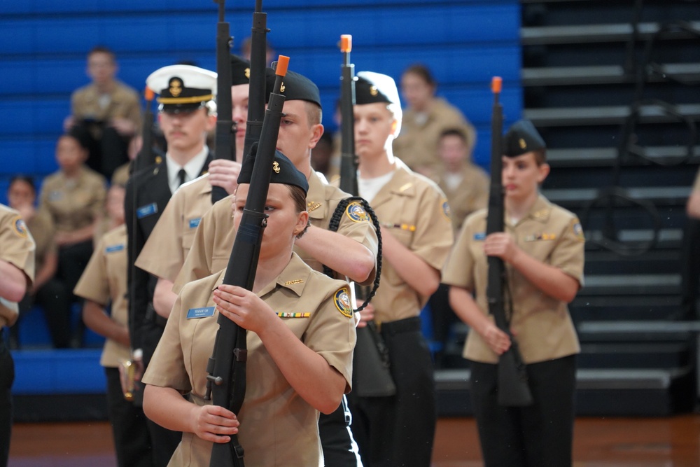 NWS Yorktown Sailors volunteer at York High School during annual NJROTC event