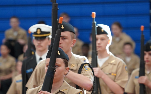 NWS Yorktown Sailors volunteer at York High School during annual NJROTC event