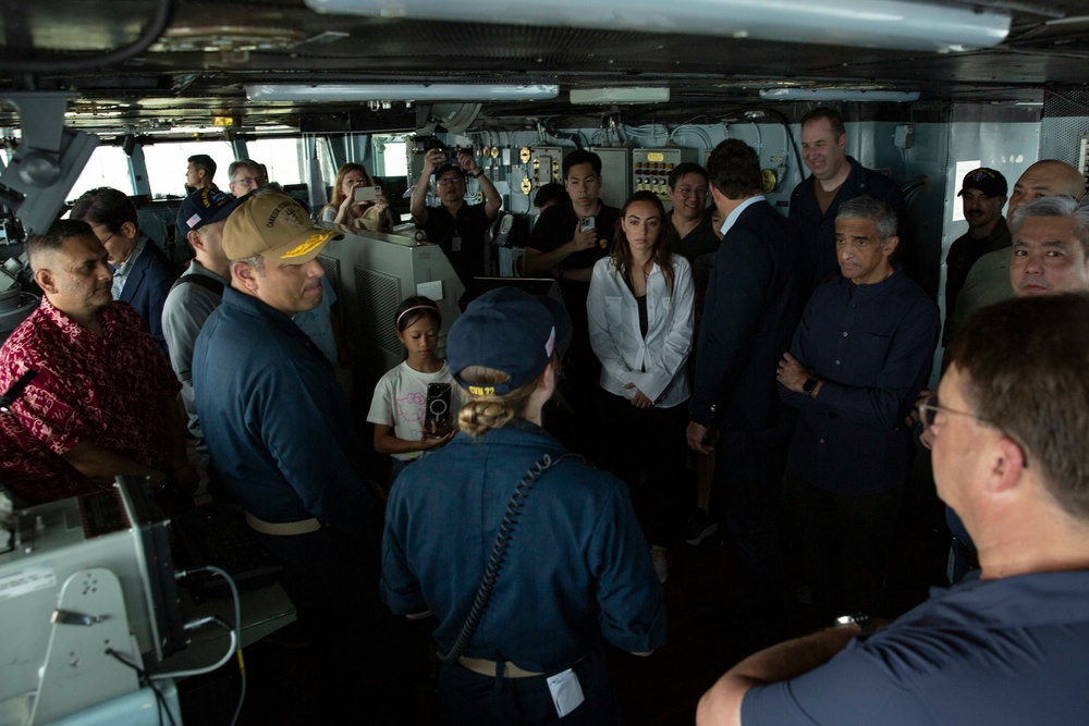 Abraham Lincoln welcomes ambassadors and distinguished visitors