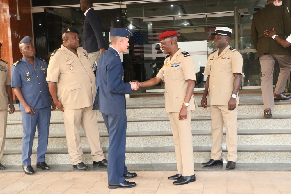 Maj. Gen. Ekman Visits Togo