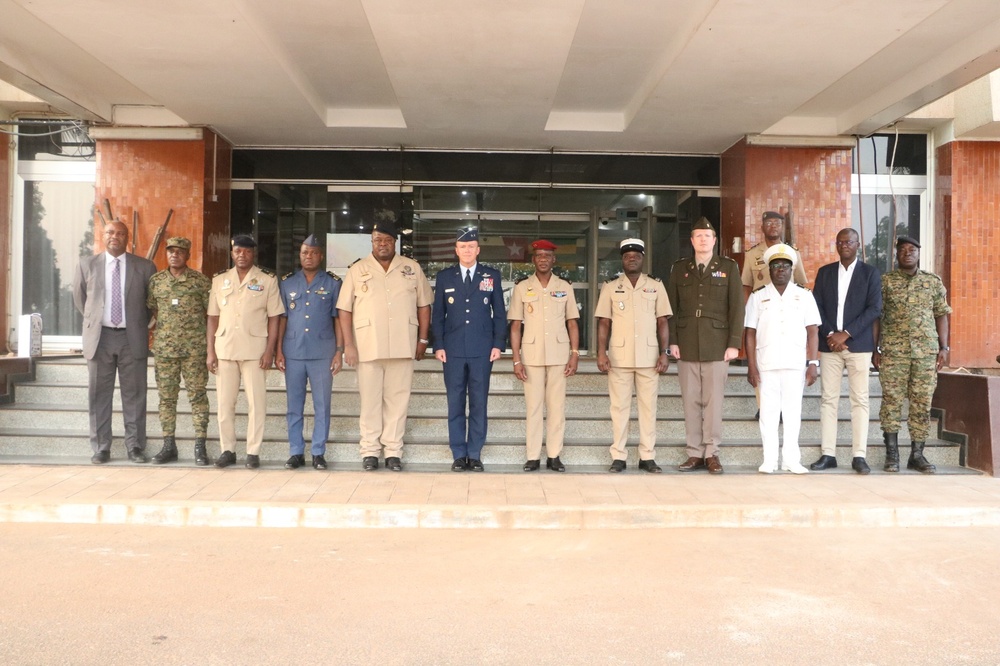 Maj. Gen. Ekman Visits Togo