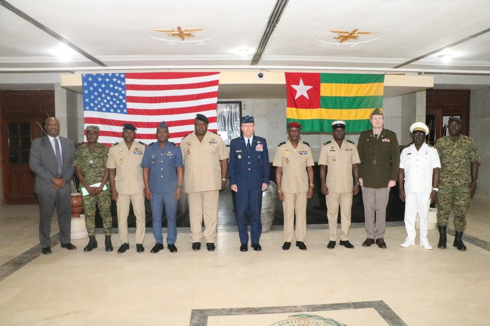 Maj. Gen. Ekman Visits Togo