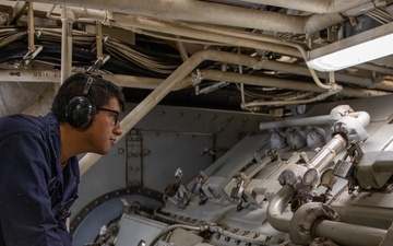 Engineering Training Team Drill Aboard the USS Cole