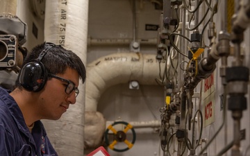 Engineering Training Team Drill Aboard the USS Cole