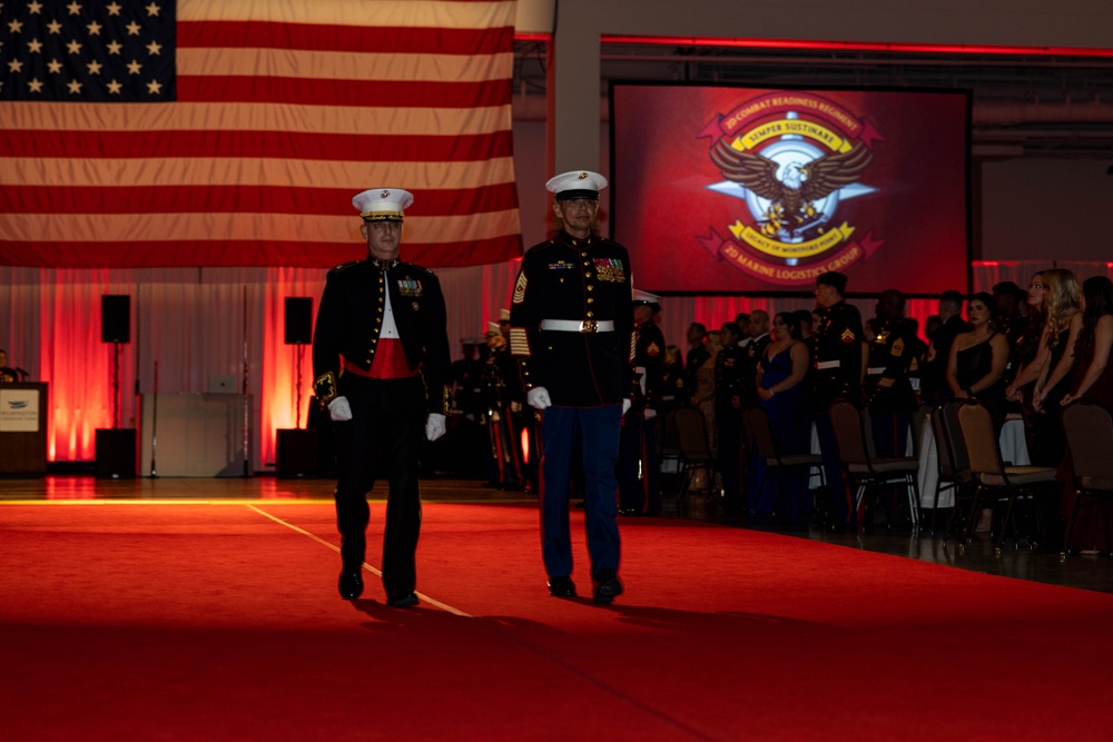 Sgt. Maj. Ruiz Visits 2nd CRR 249th Birthday Ball