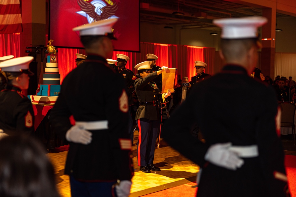 Sgt. Maj. Ruiz Visits 2nd CRR 249th Birthday Ball