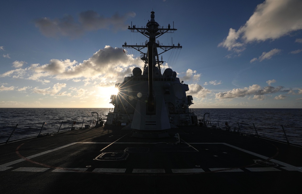 USS Dewey (DDG 105) Conducts Routine Operations in the Philippine Sea